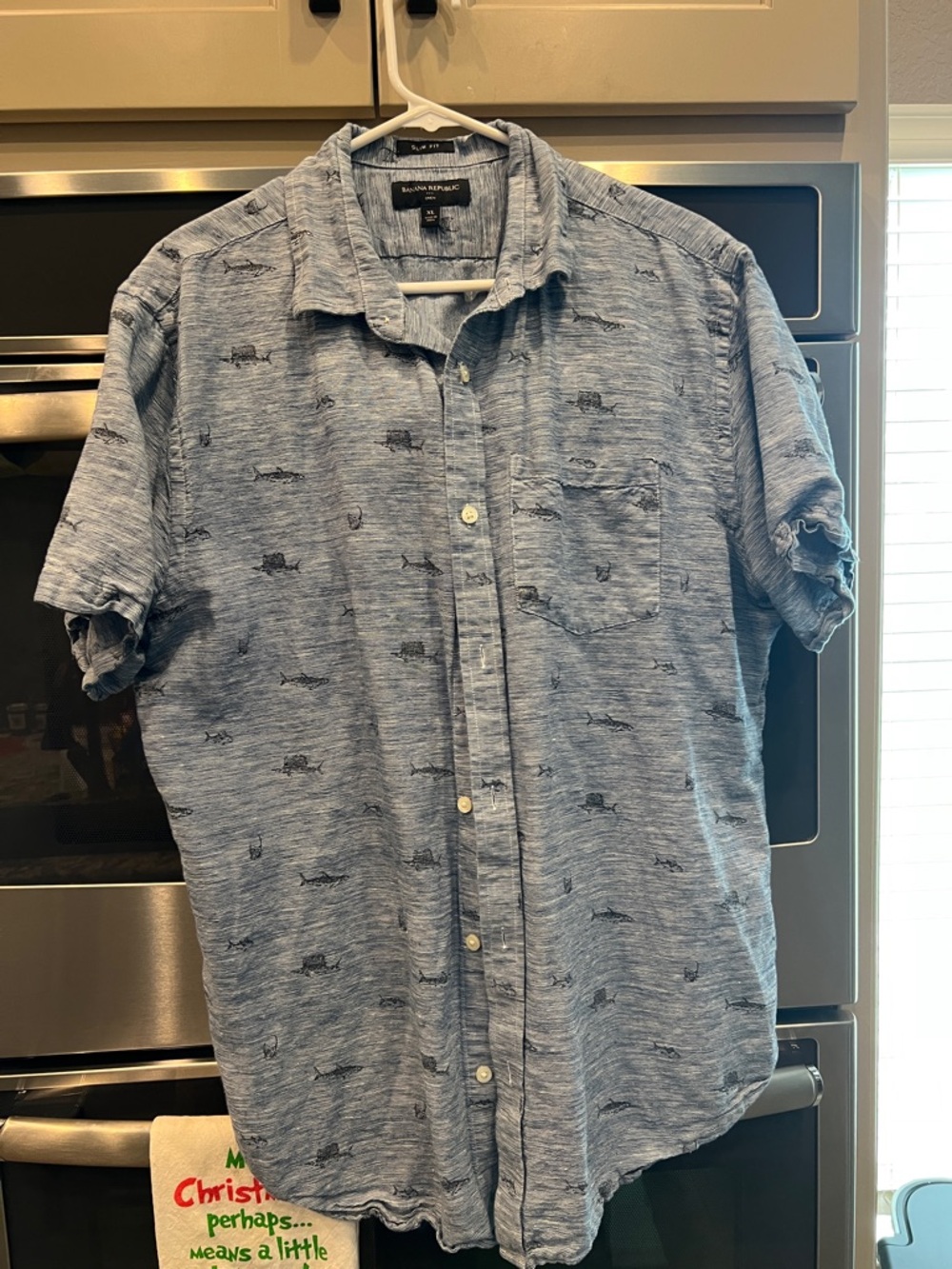 Banana Republic Light Blue Short-Sleeve Button-Down with Subtle Fish Print